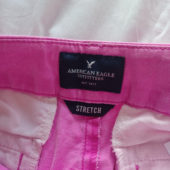 American Eagle Pink Women's Midi Shorts - Picture 3 of 4